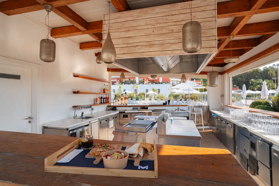 2 outdoor pools, sun loungers