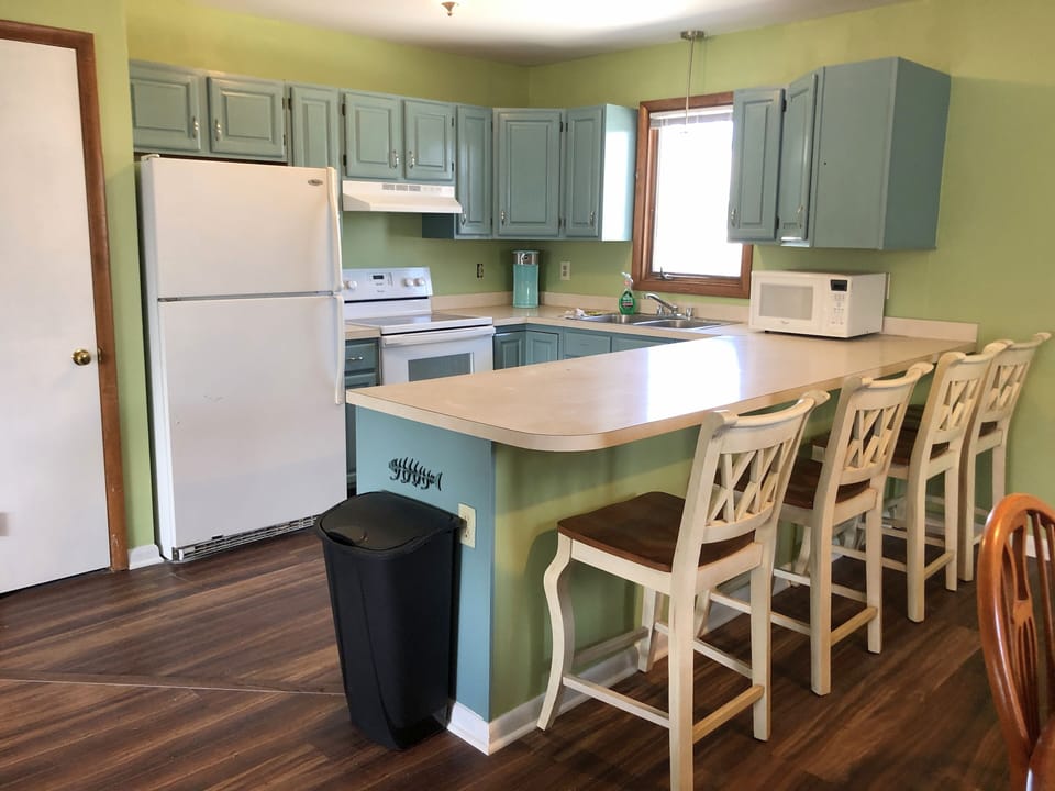 Stocked kitchen with all the essentials!