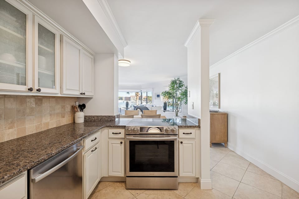 Modern Kitchen with Stainless Steel Appliances