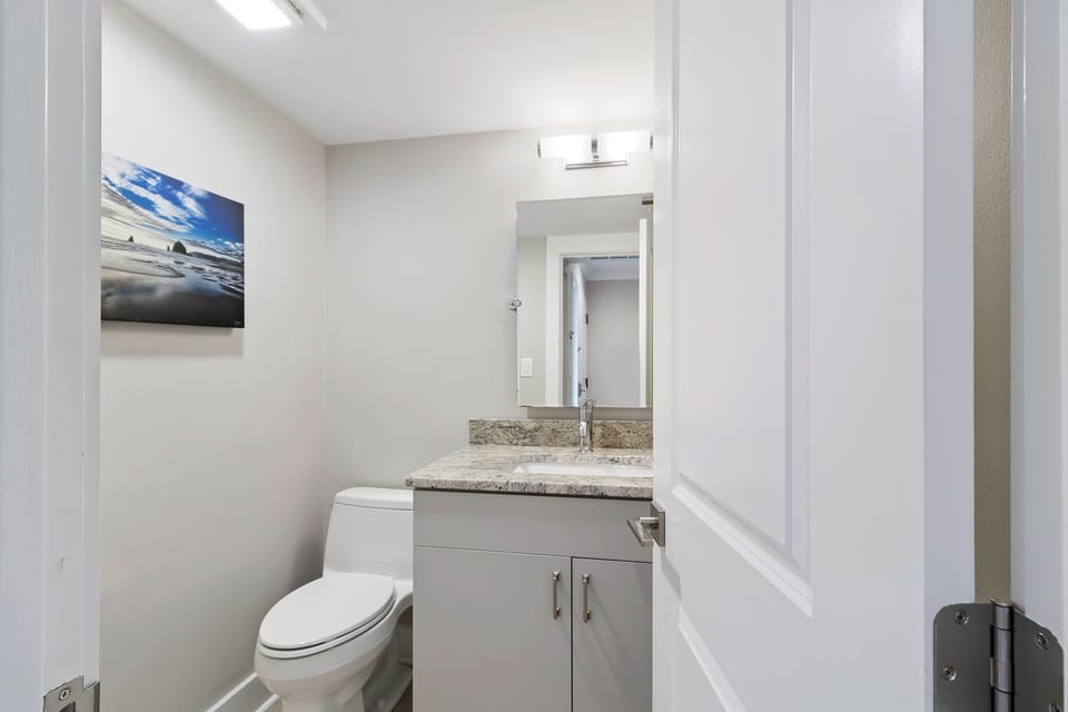 Beach Breeze Bathroom - Light Tones & Relaxed Feel