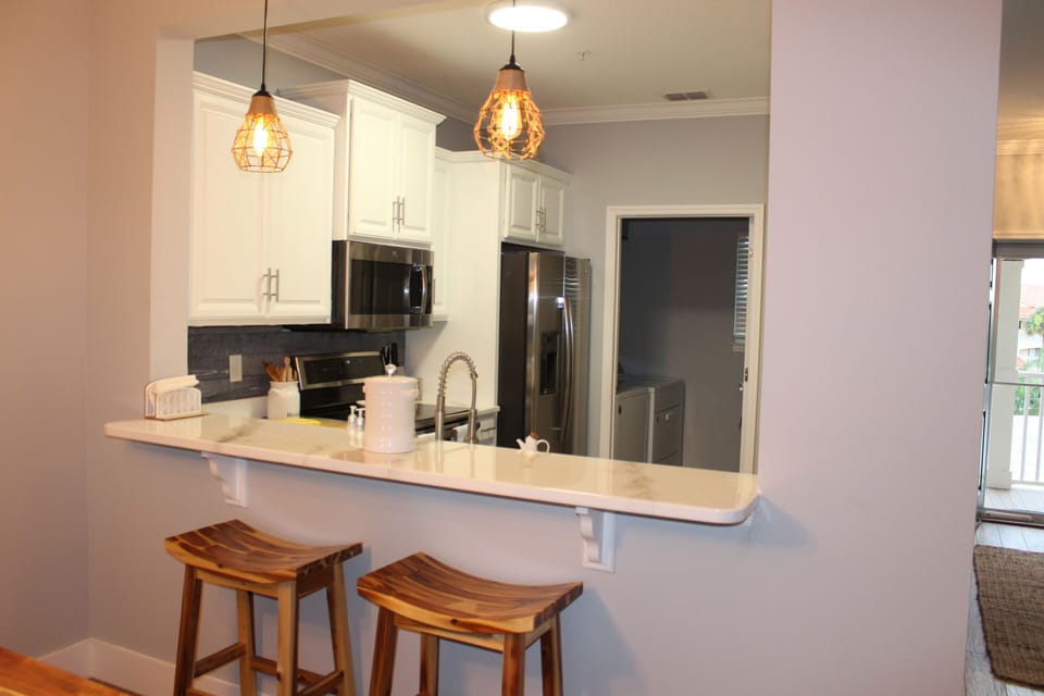 Full Kitchen with Acacia Bar Stools