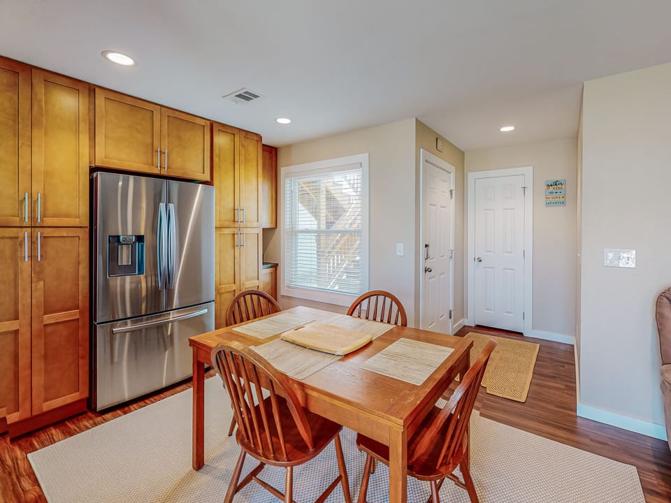 Dining Table with Seating for 4