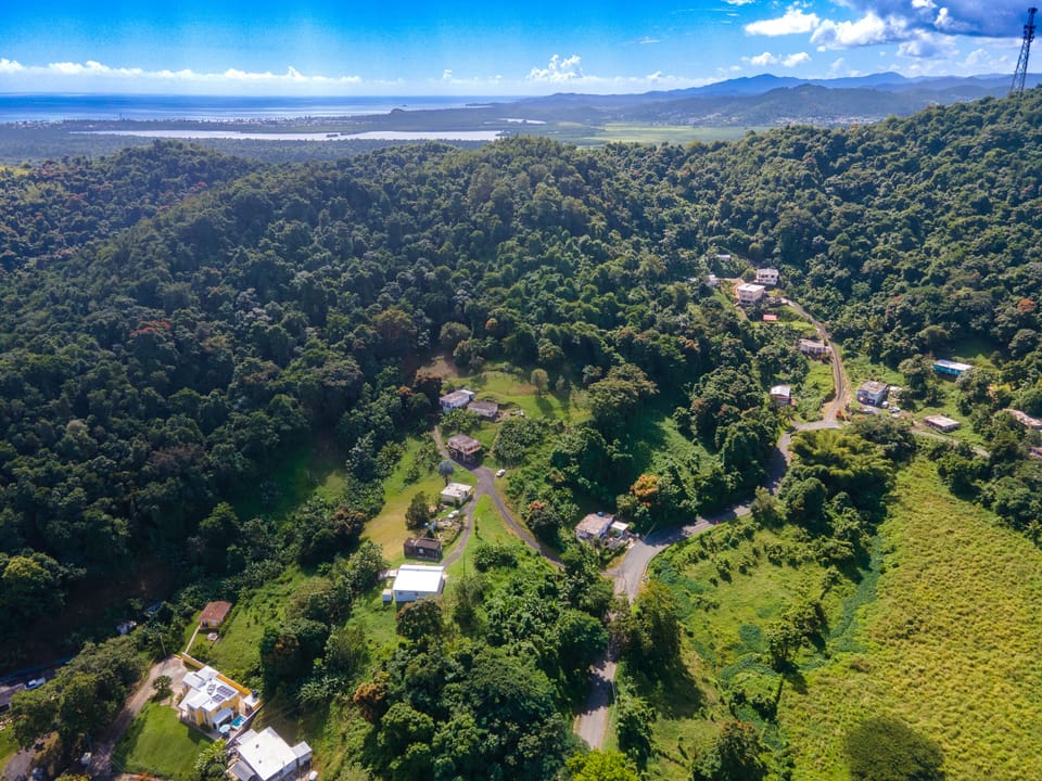 Caribbean Ocean 10 mins away with beachs, bars and restuarants