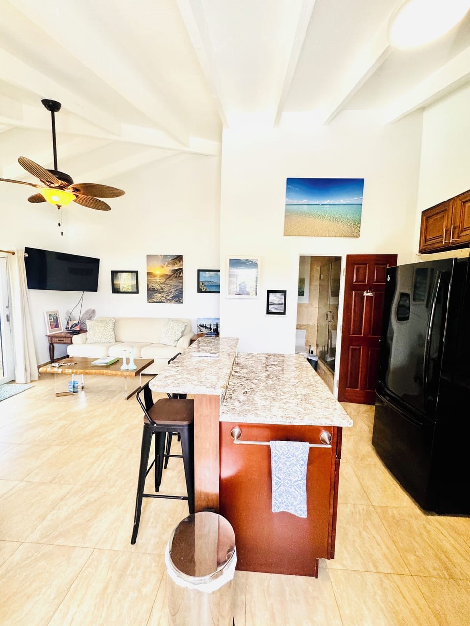 Fully equipped kitchen