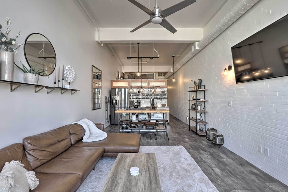 Living Room | Central Heating & Air Conditioning