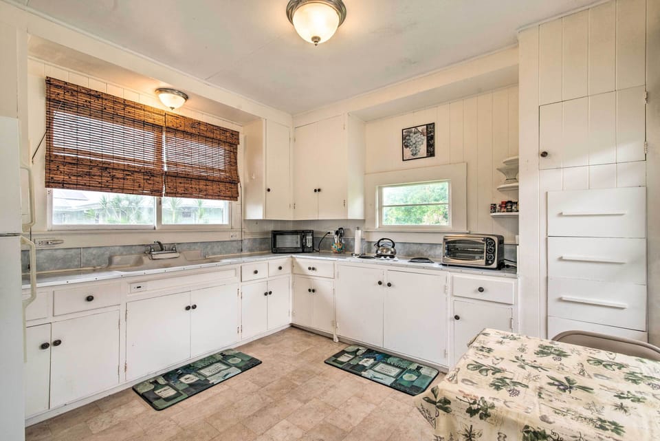 Kitchen | Well-Equipped | Stovetop