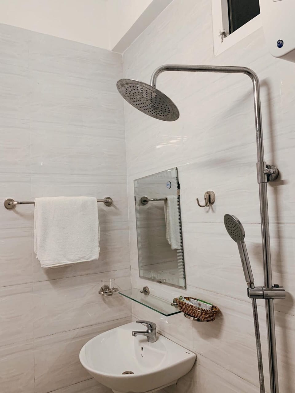 Shower, rainfall showerhead, designer toiletries, hair dryer