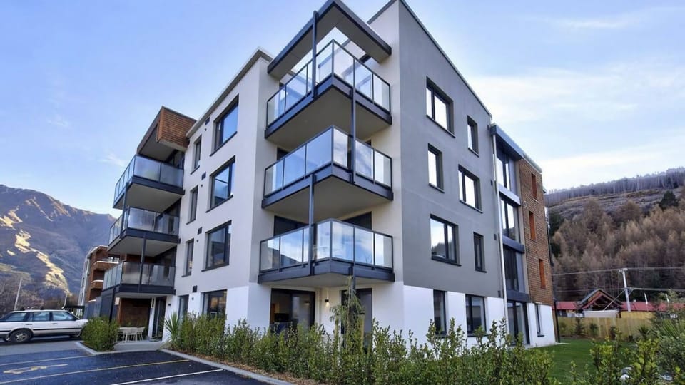 Exterior builing