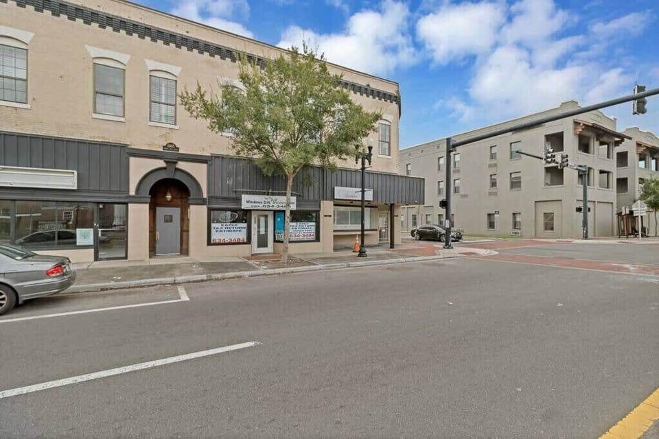 Your building is located in the heart of historic Springfield