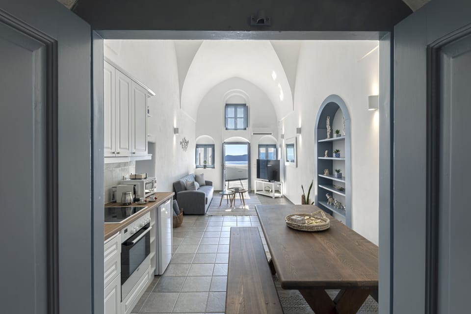 Two-Bedroom House with Caldera View | Private kitchen | Coffee/tea maker
