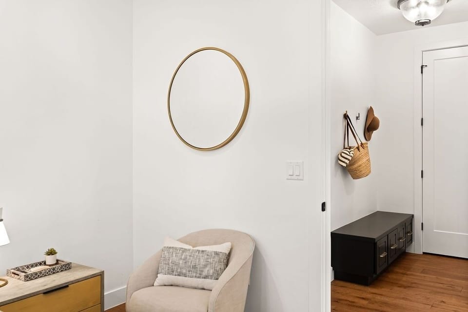 Townhome, 6 Bedrooms | Interior