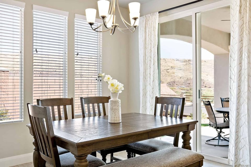 House, 4 Bedrooms | Dining