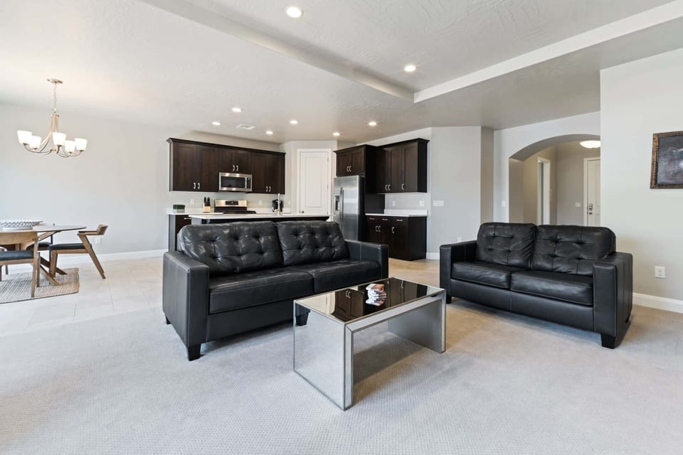 House, 3 Bedrooms | Living area | Smart TV, streaming services