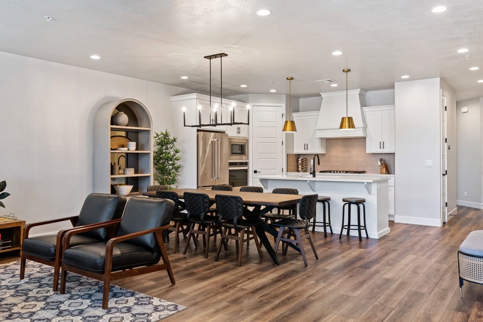 House, Multiple Bedrooms | Dining