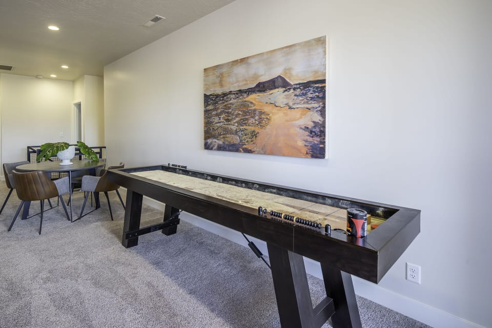 Shuffleboard table