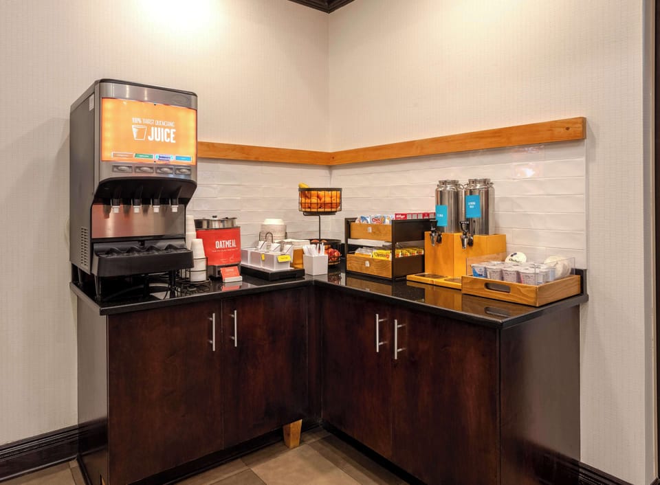 Free daily buffet breakfast