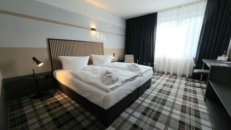 In-room safe, desk, iron/ironing board (on request), WiFi (free)
