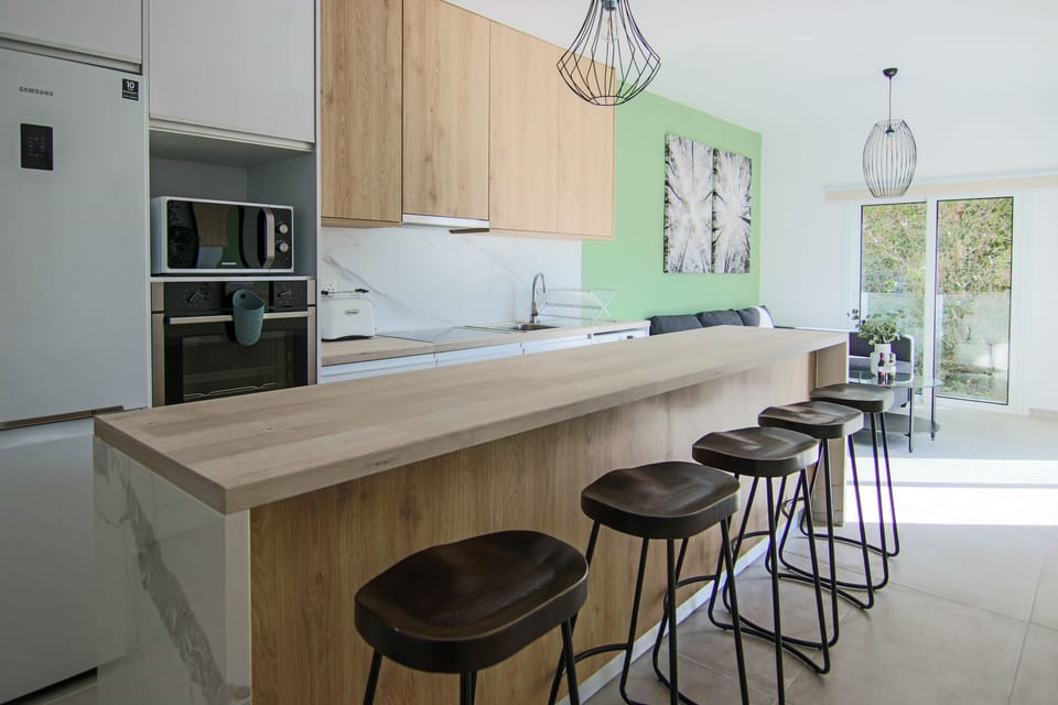Luxury Apartment | Private kitchen | Fridge, microwave, stovetop, electric kettle