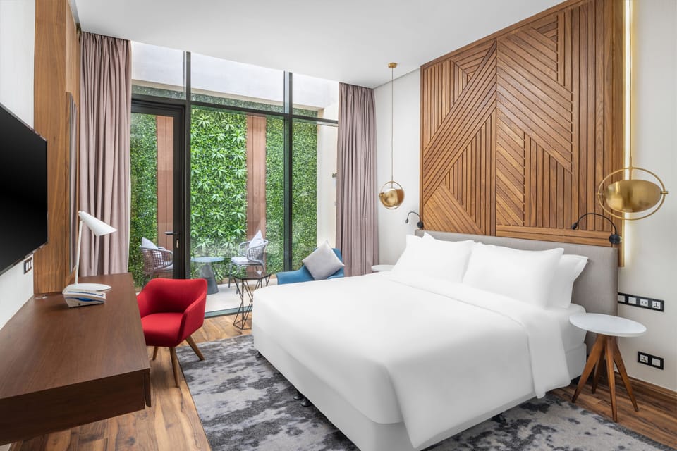 Standard Room, Terrace | Minibar, in-room safe, individually decorated, individually furnished