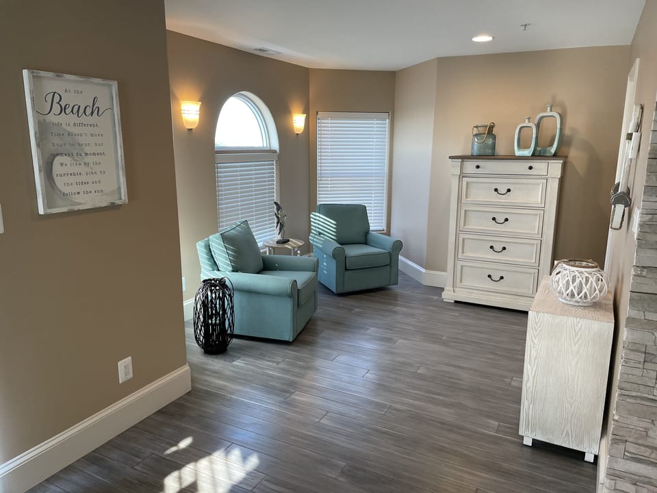 Master Bedroom sitting  area 