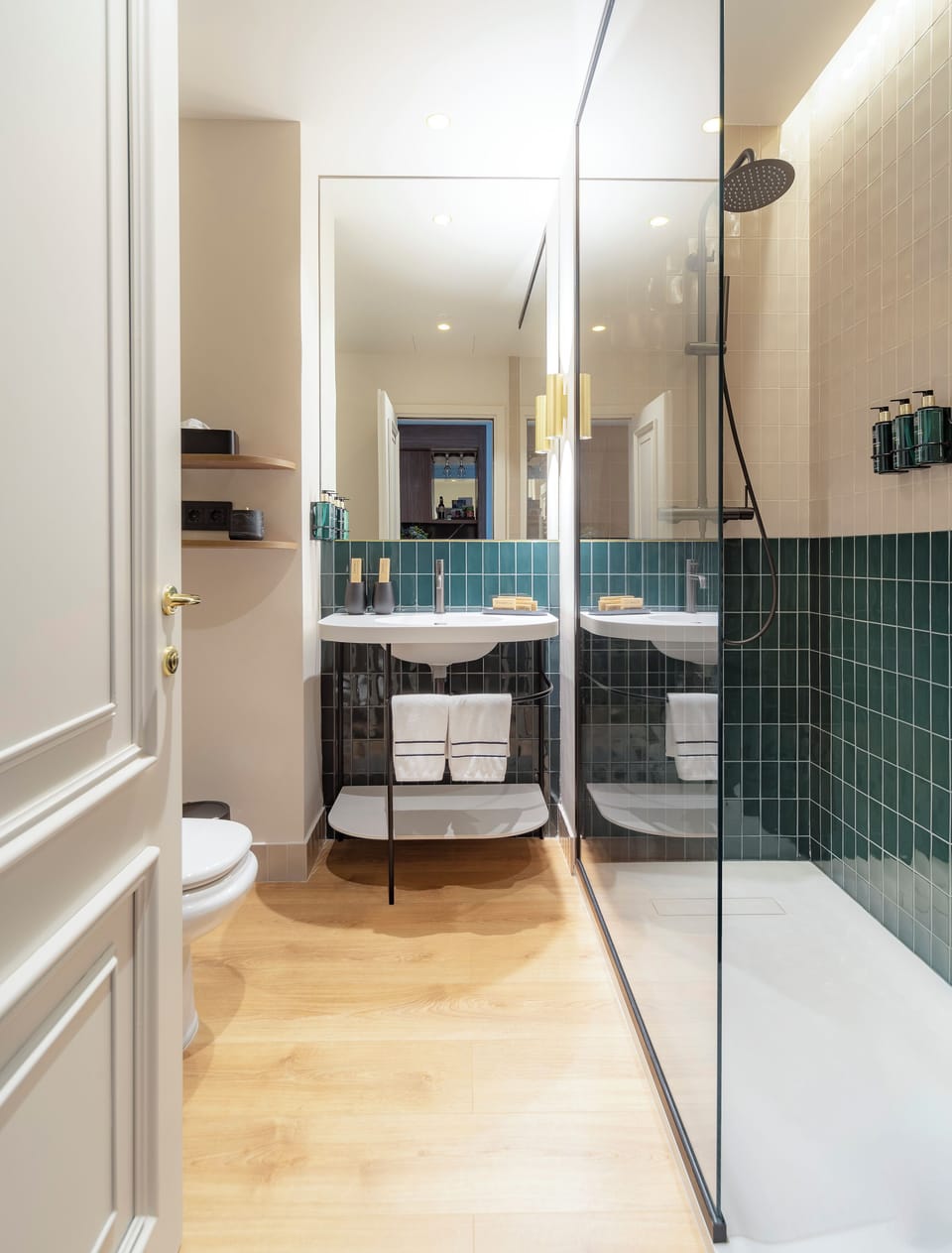 Grand Room (Premium) | Bathroom | Combined shower/tub, deep soaking tub, designer toiletries, hair dryer