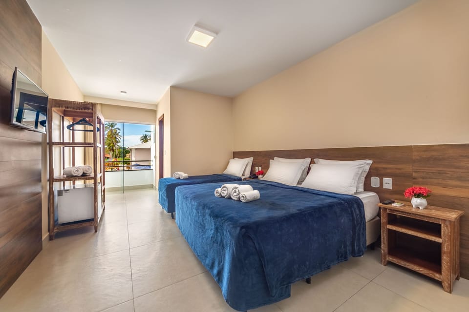 Minibar, bed sheets