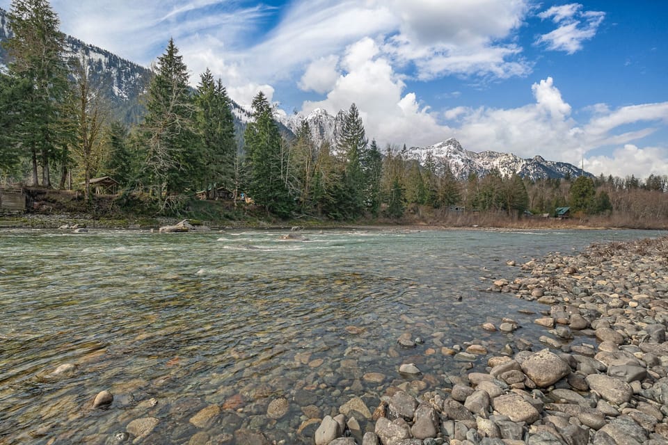 Skykomish River in winter