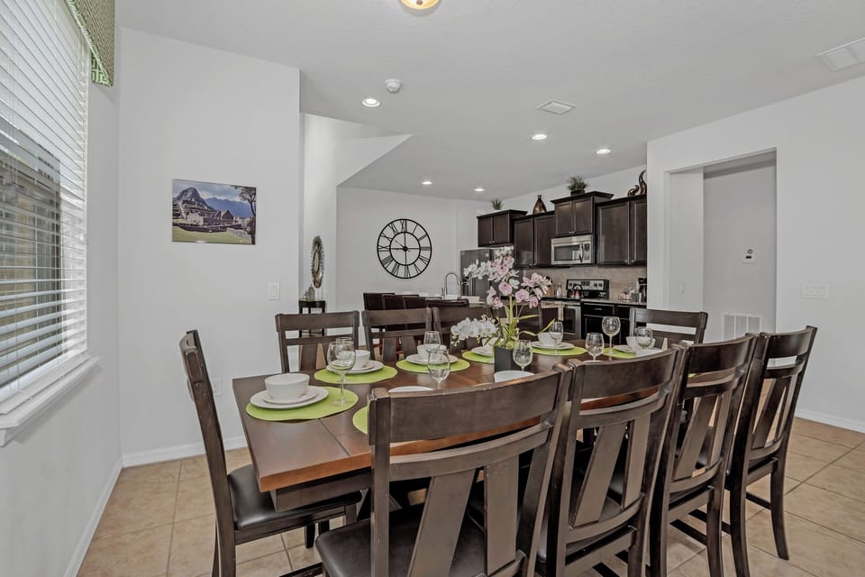 House (6 Bedrooms) | Property amenity