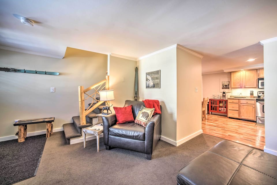 Living Room | Smart TV
