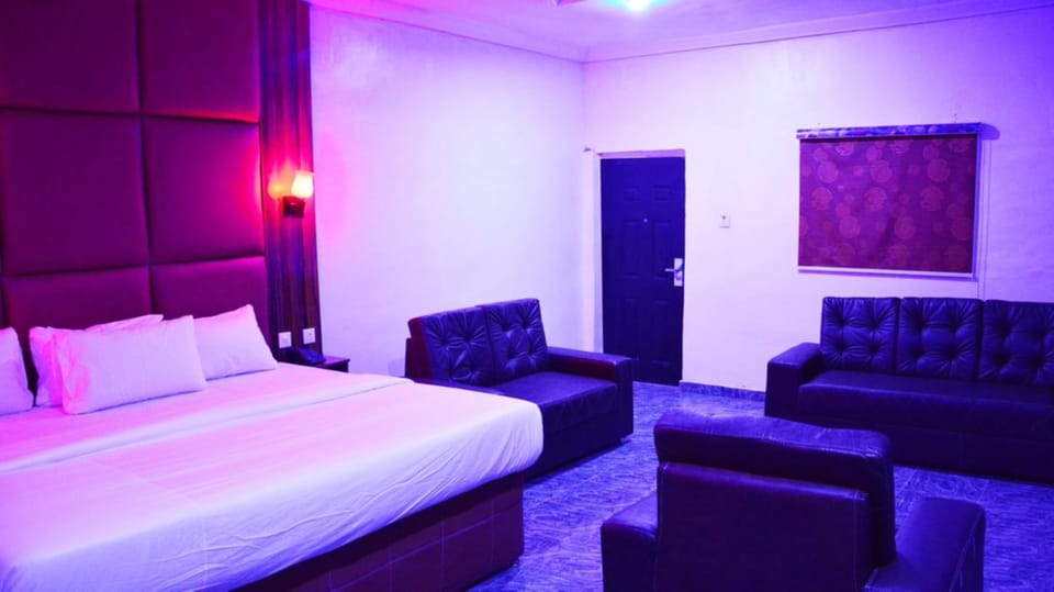 Superior Room | Premium bedding, free WiFi, bed sheets