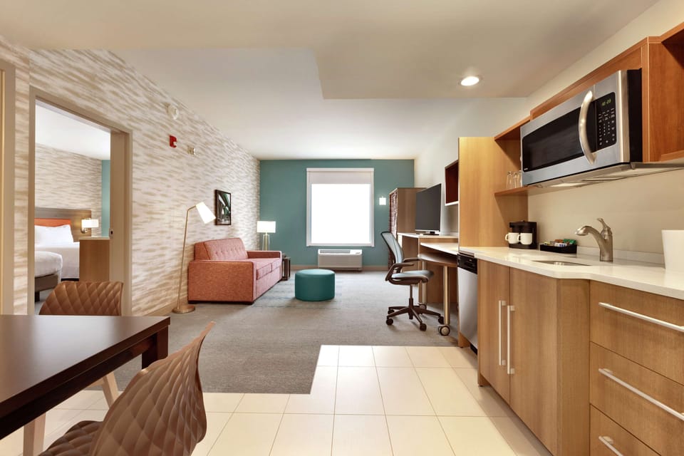 In-room safe, individually decorated, individually furnished, desk