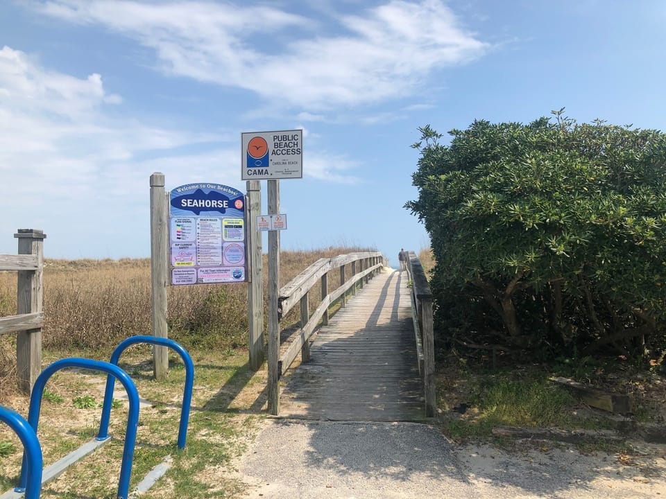 Seahorse beach access
