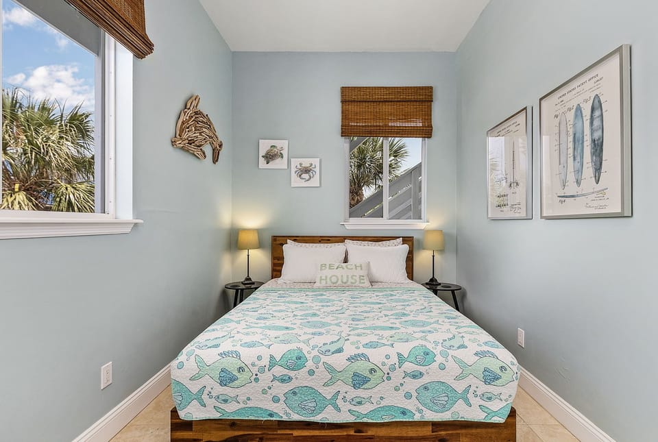 4th Bedroom (Queen) 