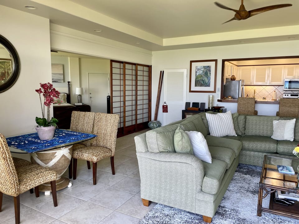 Dining area here or at Kitchen Counter
