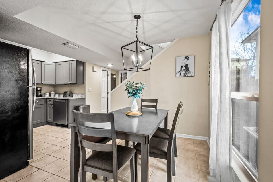[Dining Area]