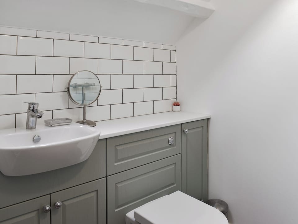 Shower room | Cae&rsquo;r Pwll, Morfa Nefyn