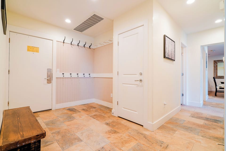 Entry with Plenty of Hooks