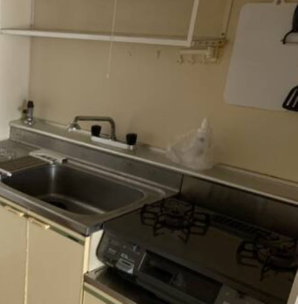Room, Non Smoking | Private kitchenette | Mini-fridge, microwave, stovetop, griddle