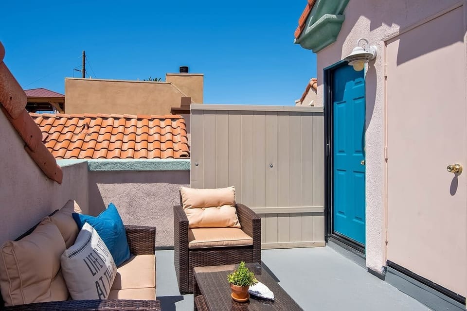 Rooftop deck