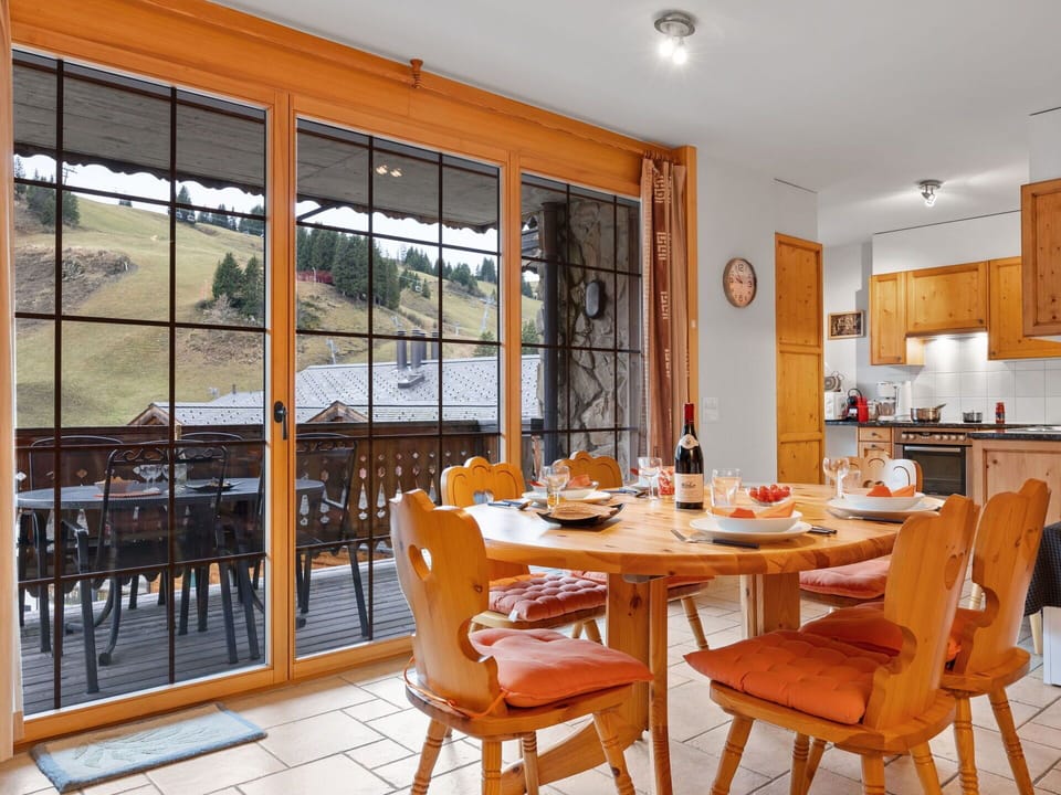 Table, Furniture, Property, Chair, Tableware, Wood, Interior Design, Window, Kitchen & Dining Room Table, Floor