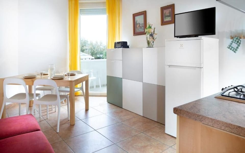 Apartment | Living area | Smart TV