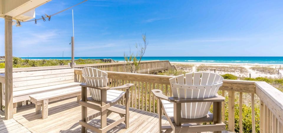Sun Deck with Furniture and Built in Seating