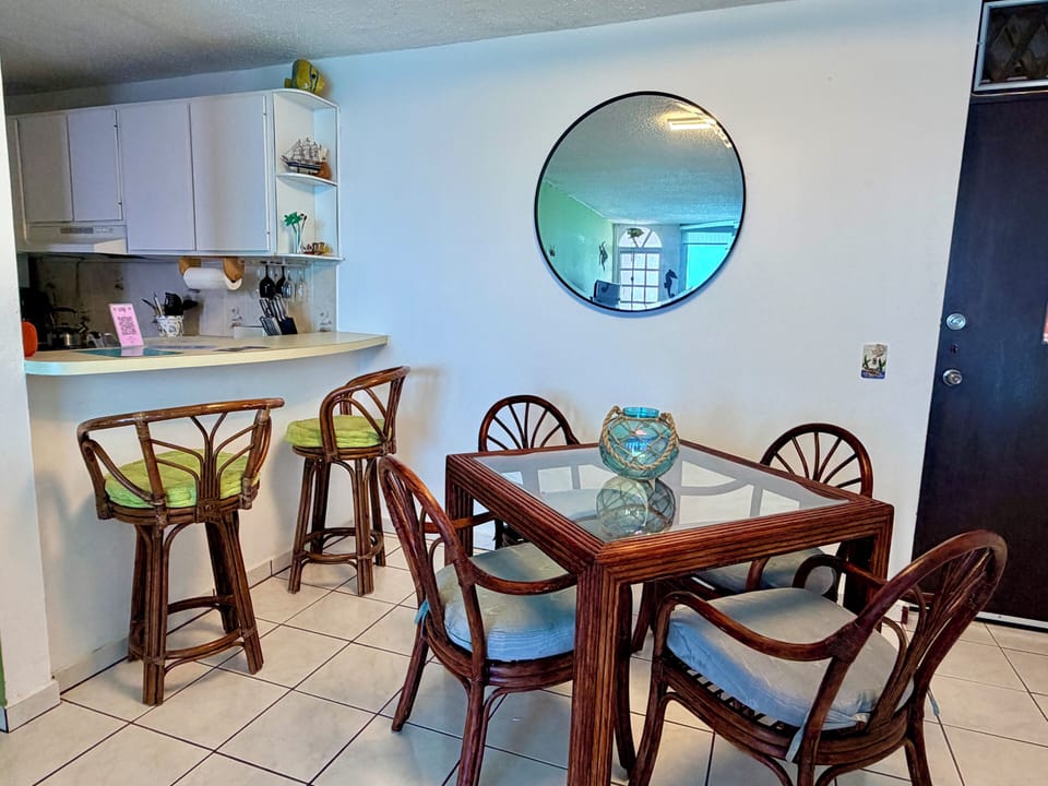 Spacious and comfortable dining room