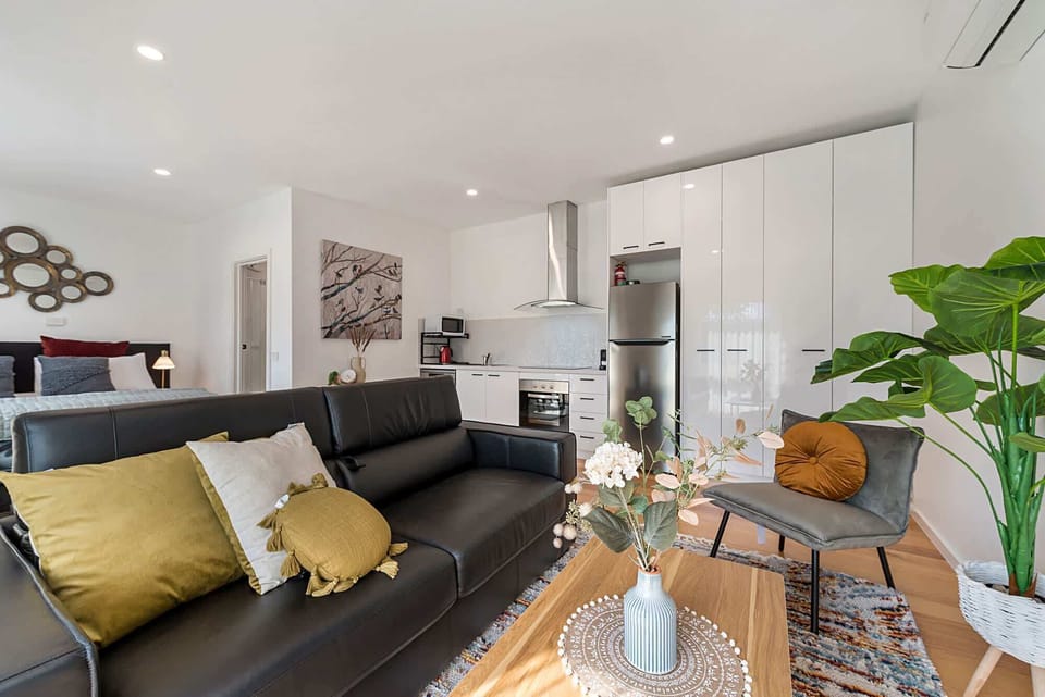 Living Room/Kitchen