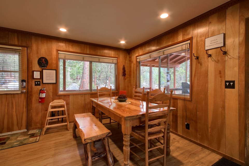 Dinning room with a 6 person dinning table & high chair for the littles!
