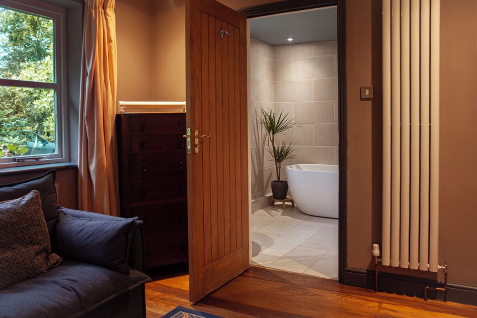 Bedroom #2 (Downstairs) Double ensuite (1)