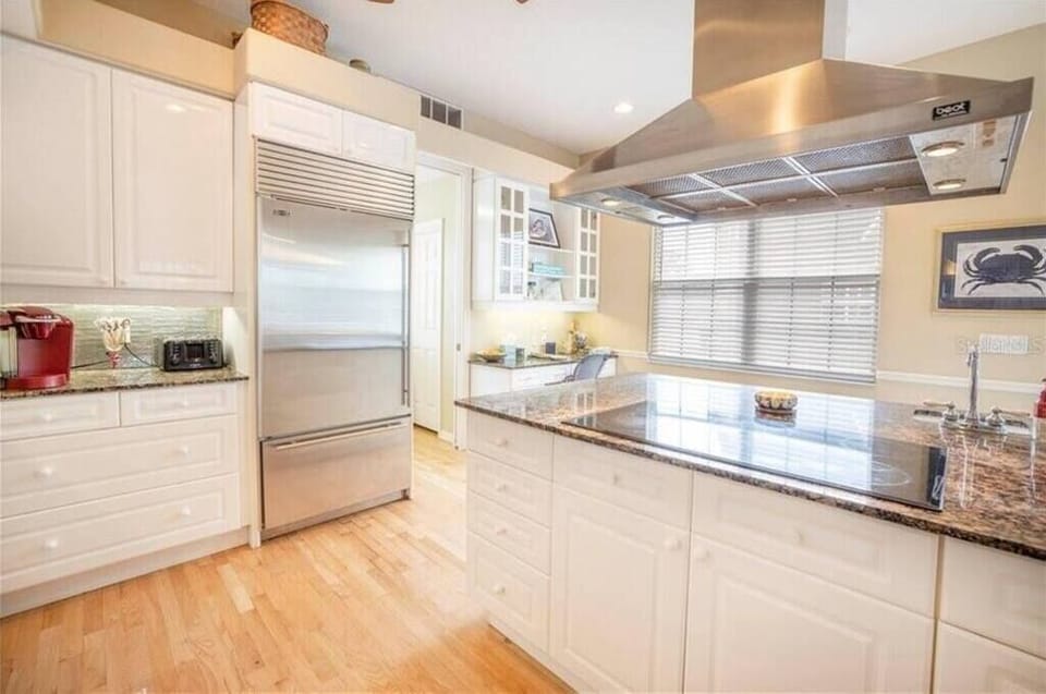 Kitchen (1)