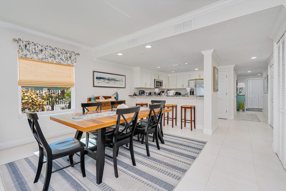 Sprawling dining area
