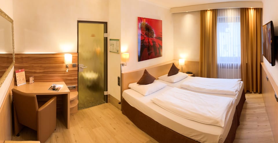 Premium bedding, pillowtop beds, minibar, individually furnished