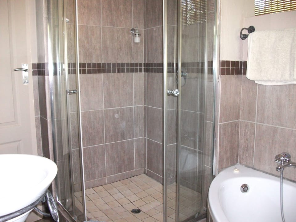 Shower, free toiletries, towels, soap